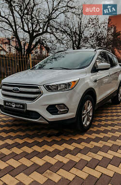 Внедорожник / Кроссовер Ford Escape 2018 в Николаеве