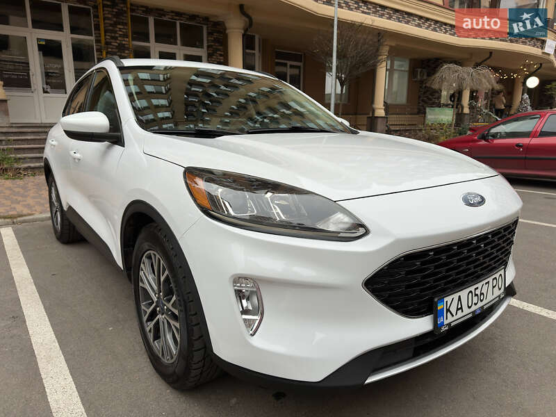 Внедорожник / Кроссовер Ford Escape 2019 в Киеве