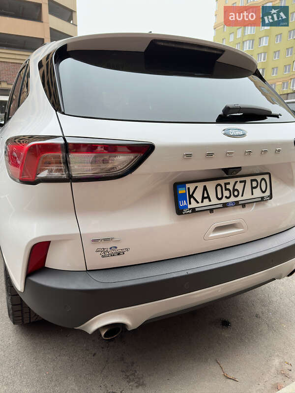 Внедорожник / Кроссовер Ford Escape 2019 в Киеве