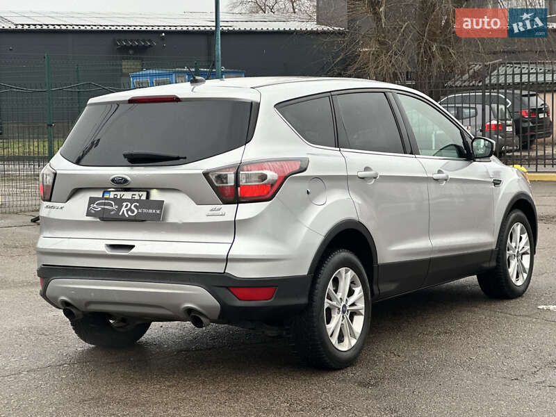 Внедорожник / Кроссовер Ford Escape 2016 в Киеве