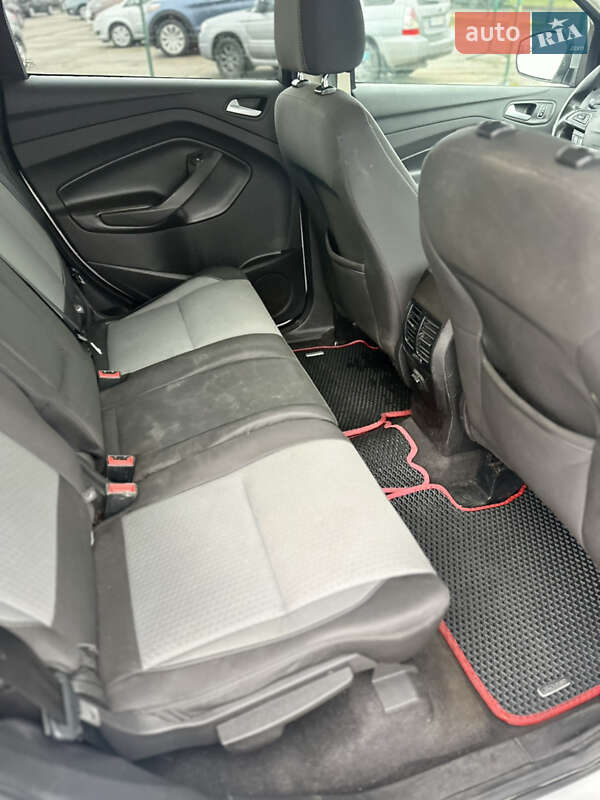 Внедорожник / Кроссовер Ford Escape 2016 в Киеве