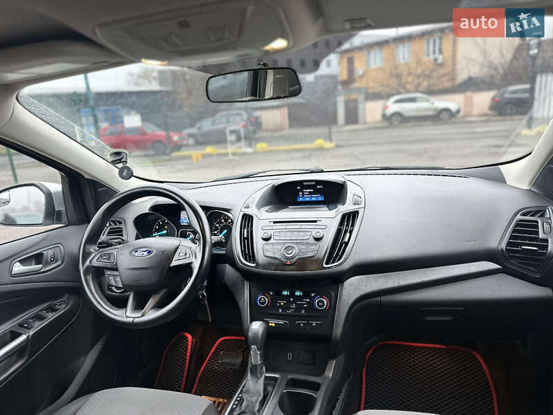 Внедорожник / Кроссовер Ford Escape 2016 в Киеве