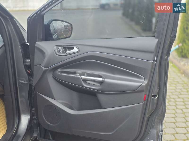 Позашляховик / Кросовер Ford Escape 2018 в Надвірній