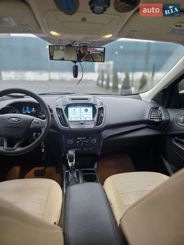 Позашляховик / Кросовер Ford Escape 2018 в Надвірній