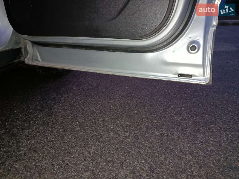 Внедорожник / Кроссовер Ford Escape 2012 в Новомосковске фото 9 Внедорожник / Кроссовер Ford Escape 2012 в Новомосковске