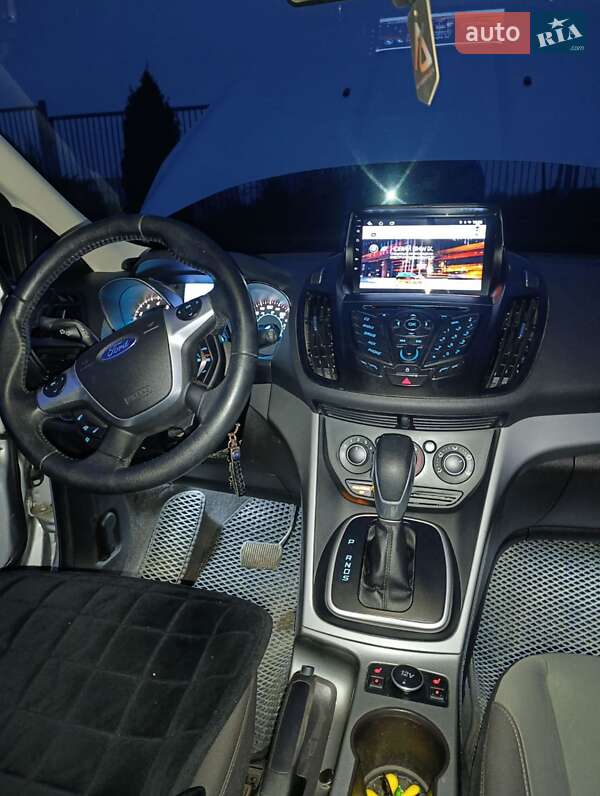 Внедорожник / Кроссовер Ford Escape 2012 в Новомосковске фото 13 Внедорожник / Кроссовер Ford Escape 2012 в Новомосковске