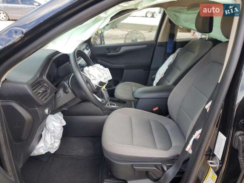 Позашляховик / Кросовер Ford Escape 2020 в Львові