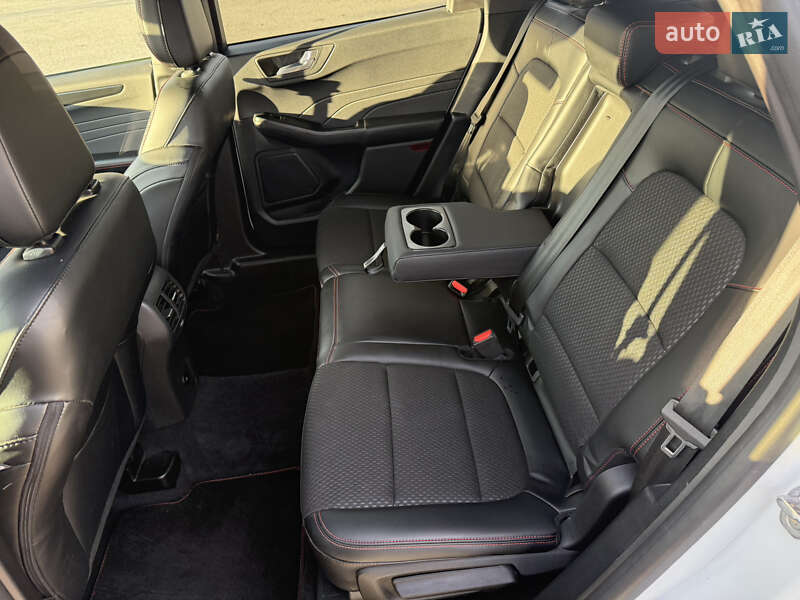 Внедорожник / Кроссовер Ford Escape 2023 в Львове