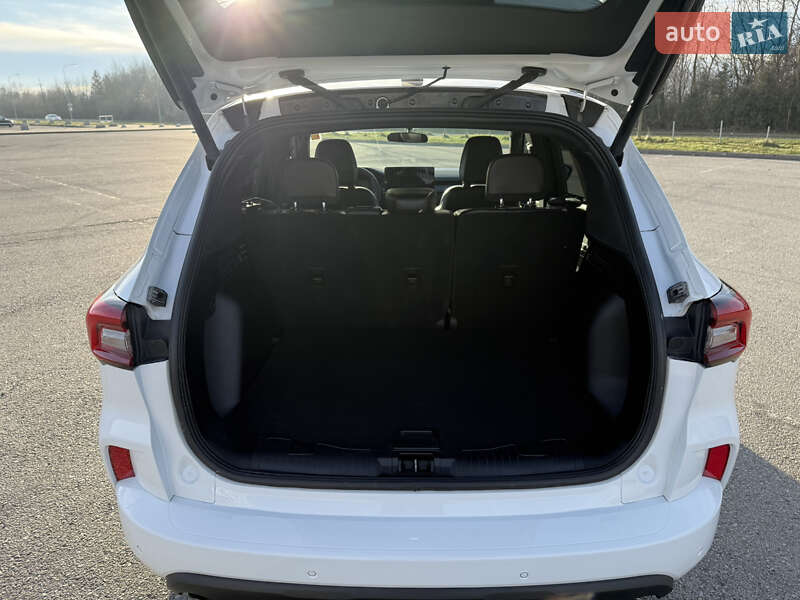Внедорожник / Кроссовер Ford Escape 2023 в Львове