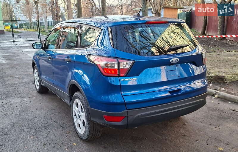 Позашляховик / Кросовер Ford Escape 2017 в Харкові