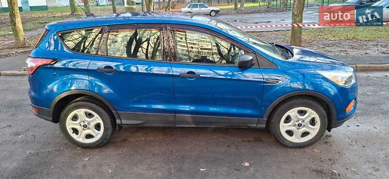 Позашляховик / Кросовер Ford Escape 2017 в Харкові