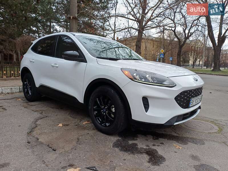 Внедорожник / Кроссовер Ford Escape 2020 в Николаеве