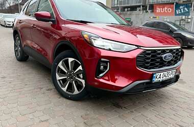 Внедорожник / Кроссовер Ford Escape 2023 в Киеве