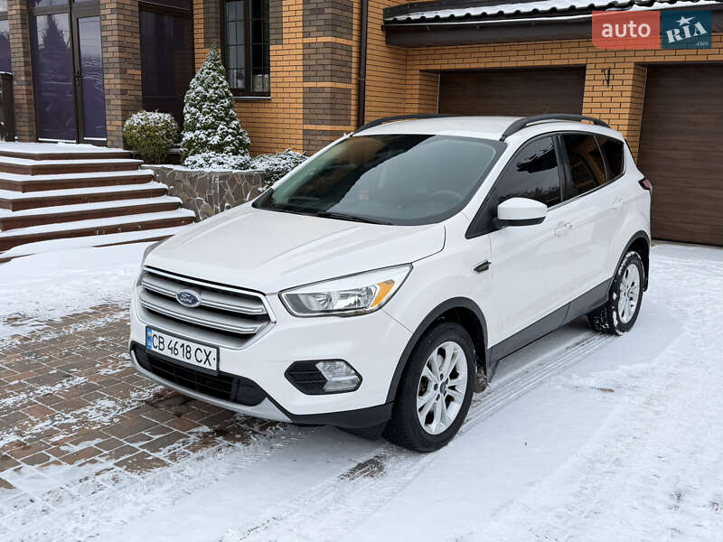 Позашляховик / Кросовер Ford Escape 2017 в Чернігові