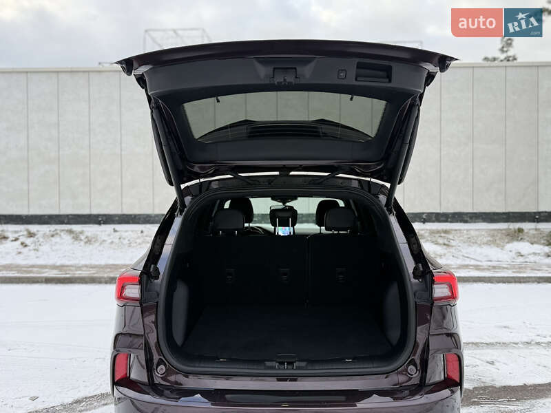 Внедорожник / Кроссовер Ford Escape 2023 в Киеве фото 60 Внедорожник / Кроссовер Ford Escape 2023 в Киеве