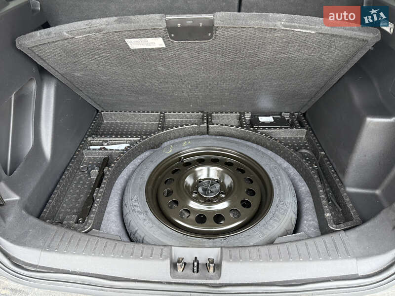 Внедорожник / Кроссовер Ford Escape 2019 в Ивано-Франковске