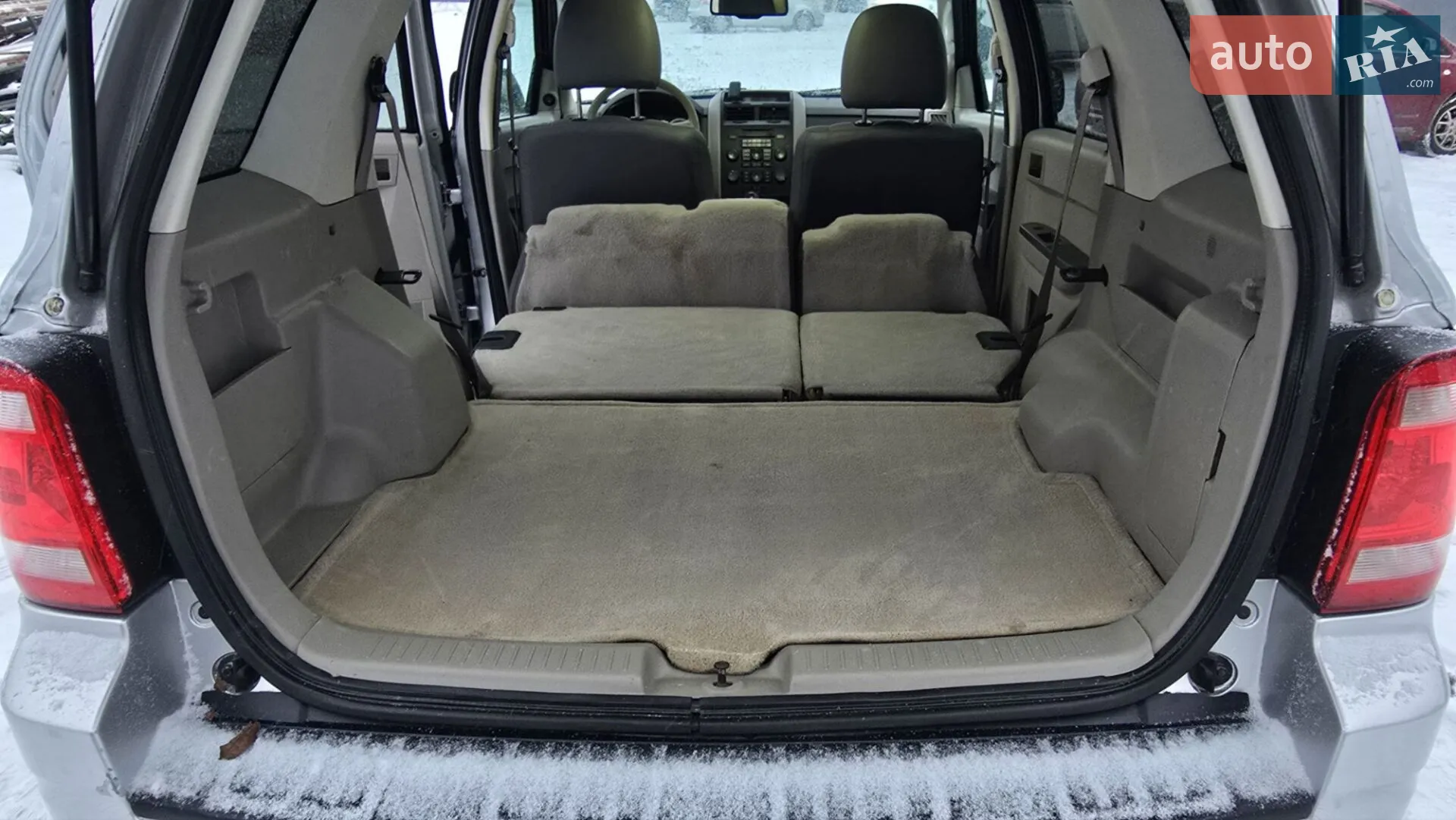 2010 Ford Escape - мініатюра 21