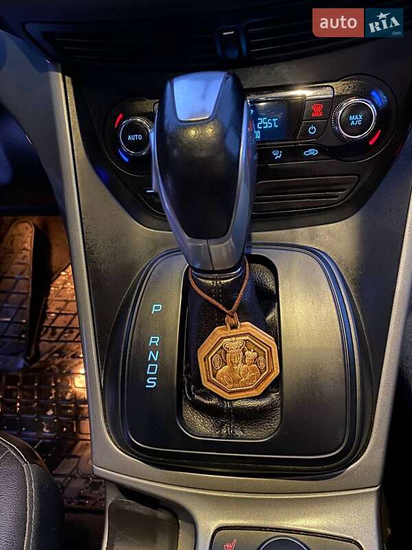 Позашляховик / Кросовер Ford Escape 2015 в Копичинці