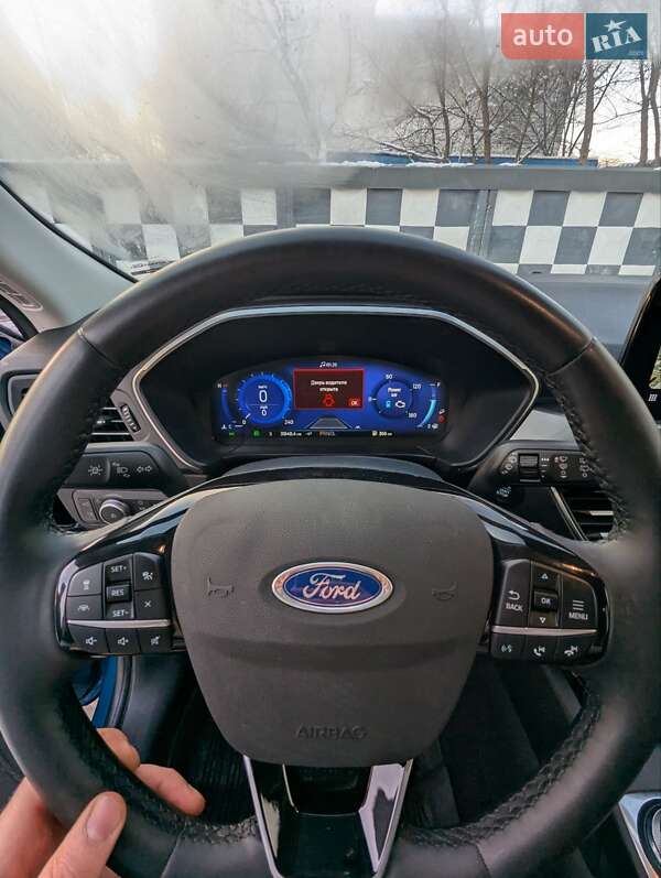 Внедорожник / Кроссовер Ford Escape 2022 в Хмельницком