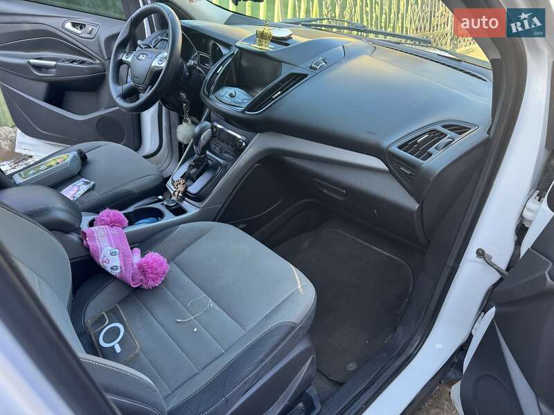 Позашляховик / Кросовер Ford Escape 2014 в Ужгороді