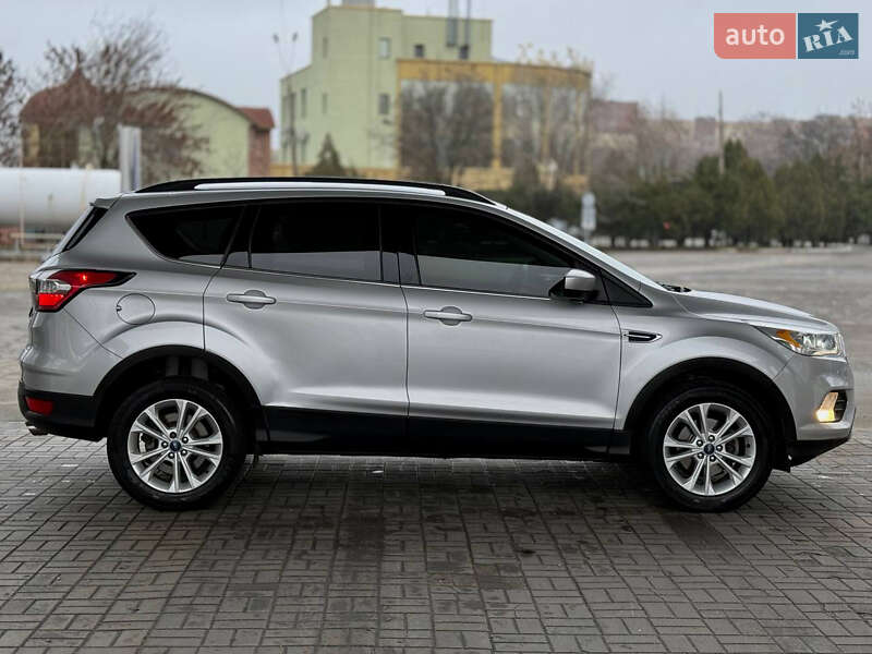 Внедорожник / Кроссовер Ford Escape 2017 в Кривом Роге фото 7 Внедорожник / Кроссовер Ford Escape 2017 в Кривом Роге