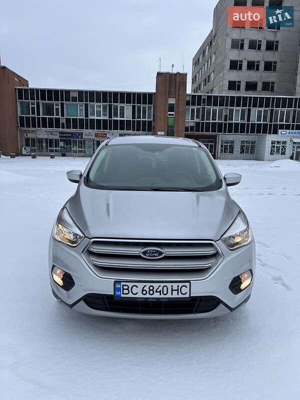 Внедорожник / Кроссовер Ford Escape 2019 в Львове