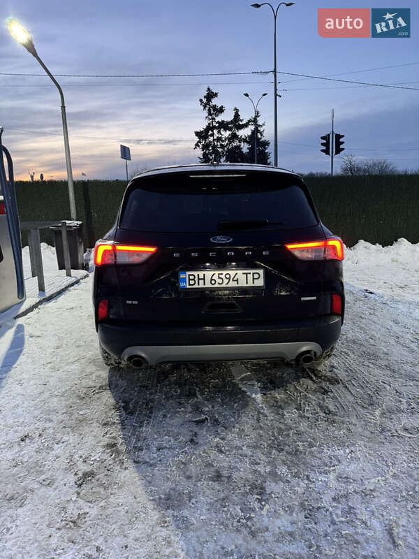 Позашляховик / Кросовер Ford Escape 2020 в Києві