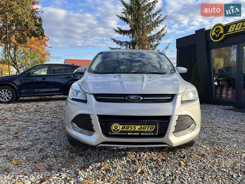 Позашляховик / Кросовер Ford Escape 2016 в Івано-Франківську