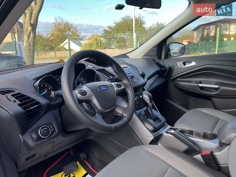 Позашляховик / Кросовер Ford Escape 2016 в Івано-Франківську