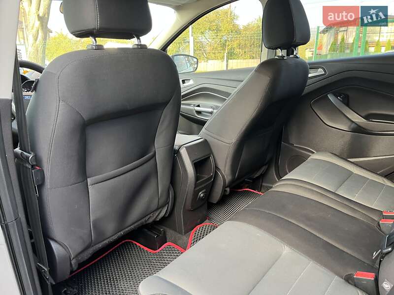 Позашляховик / Кросовер Ford Escape 2016 в Івано-Франківську