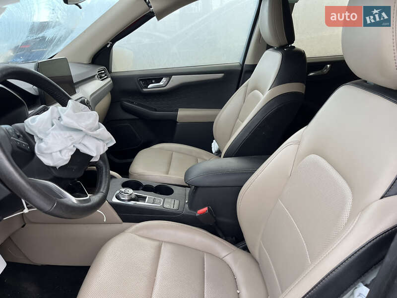 Внедорожник / Кроссовер Ford Escape 2020 в Львове