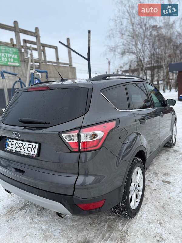 Внедорожник / Кроссовер Ford Escape 2017 в Киеве