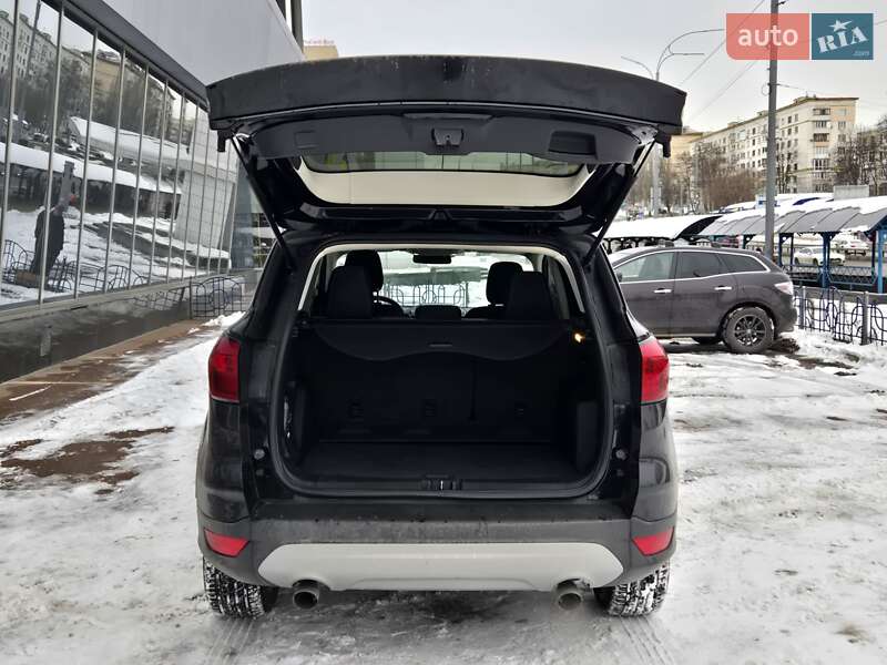 Внедорожник / Кроссовер Ford Escape 2018 в Киеве
