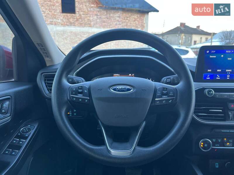 Позашляховик / Кросовер Ford Escape 2020 в Коломиї