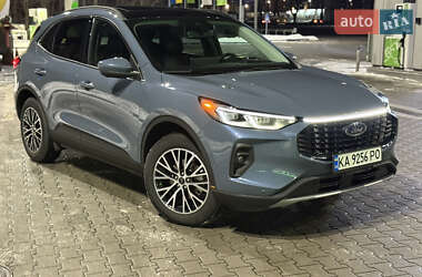Внедорожник / Кроссовер Ford Escape 2023 в Киеве