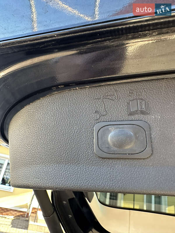 Внедорожник / Кроссовер Ford Escape 2013 в Волочиске