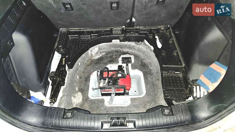 Позашляховик / Кросовер Ford Escape 2024 в Тернополі