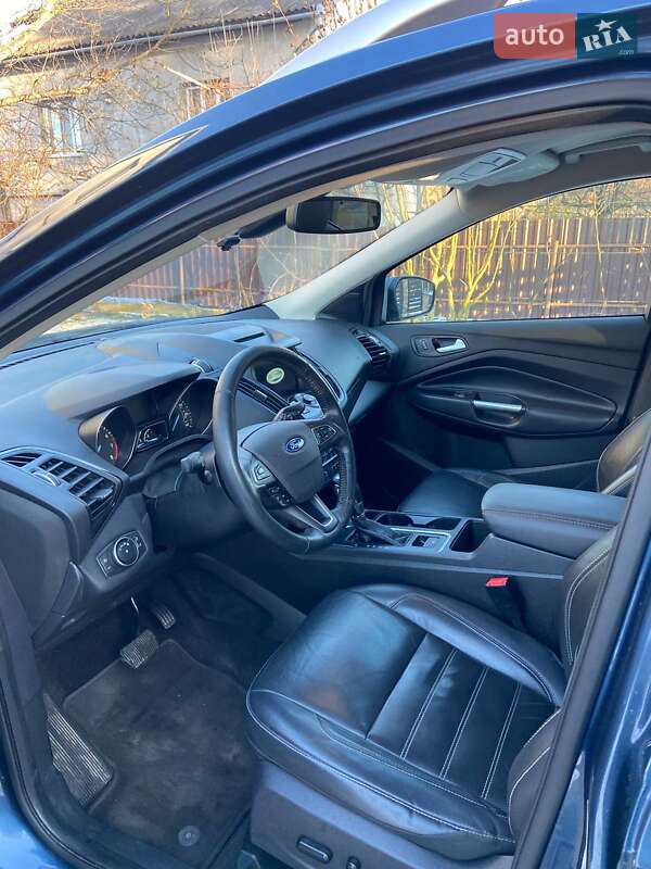 Позашляховик / Кросовер Ford Escape 2018 в Івано-Франківську