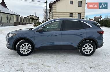 Внедорожник / Кроссовер Ford Escape 2023 в Золочеве