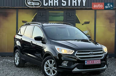 Позашляховик / Кросовер Ford Escape 2018 в Стрию