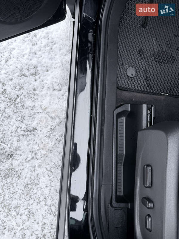 Позашляховик / Кросовер Ford Escape 2017 в Харкові