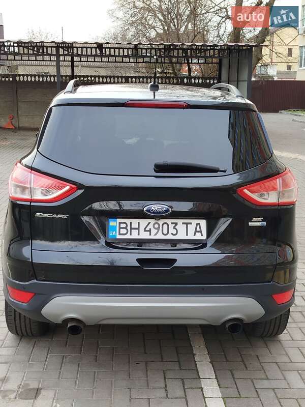 Позашляховик / Кросовер Ford Escape 2015 в Миколаєві