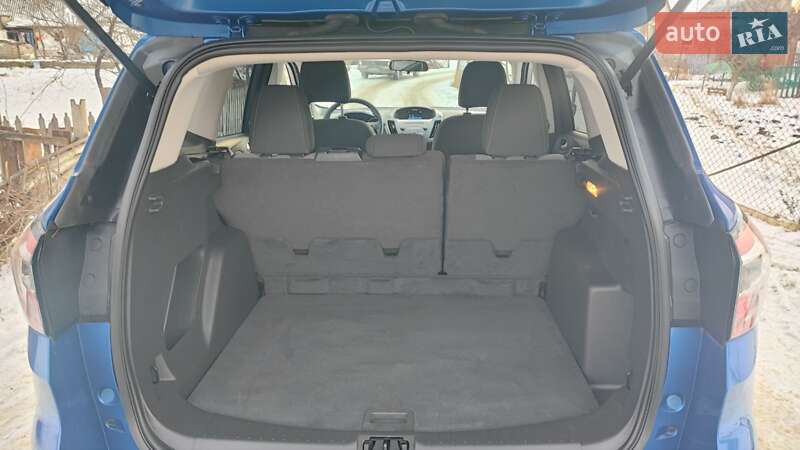 Внедорожник / Кроссовер Ford Escape 2017 в Дубно