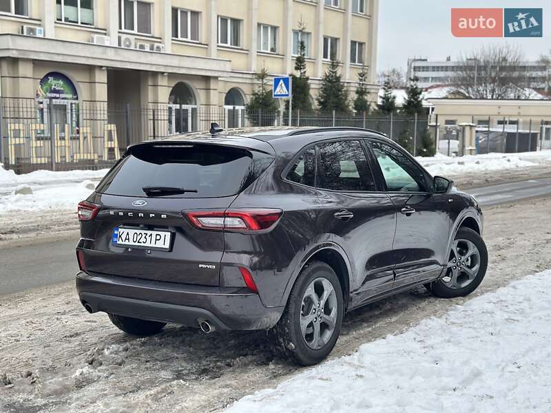 Внедорожник / Кроссовер Ford Escape 2023 в Киеве