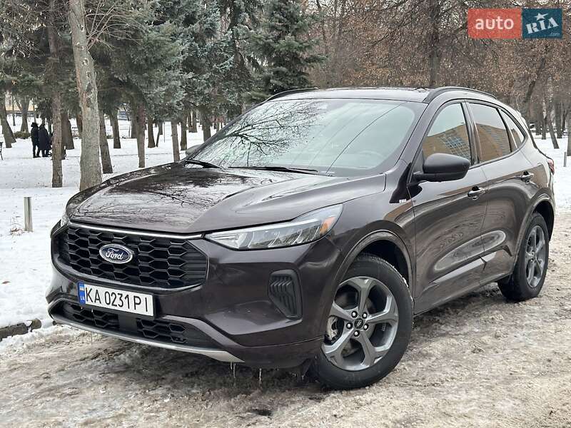 Внедорожник / Кроссовер Ford Escape 2023 в Киеве