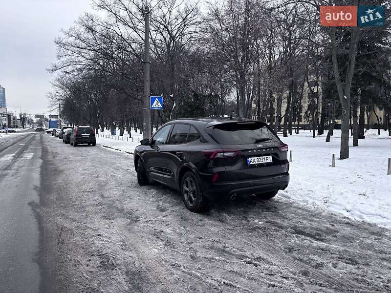 Внедорожник / Кроссовер Ford Escape 2023 в Киеве