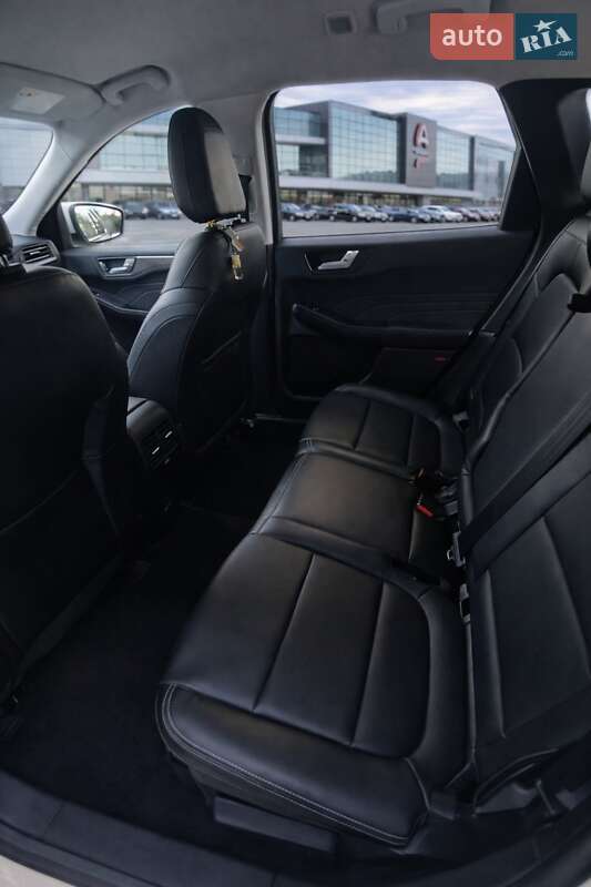 Внедорожник / Кроссовер Ford Escape 2022 в Городенке