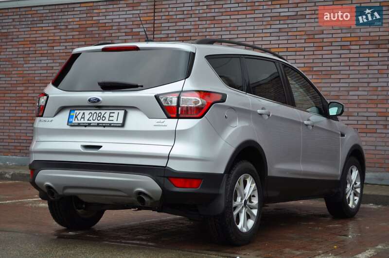 Позашляховик / Кросовер Ford Escape 2018 в Києві