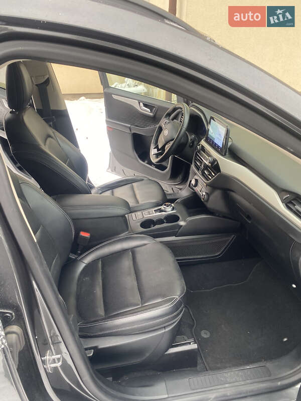 Позашляховик / Кросовер Ford Escape 2020 в Львові