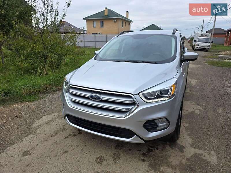 Внедорожник / Кроссовер Ford Escape 2017 в Одессе